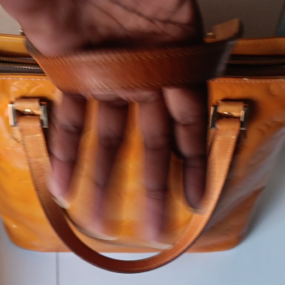 Louis Vuitton Amber Monogram Vernis Tote Bag - Picture 12 of 17